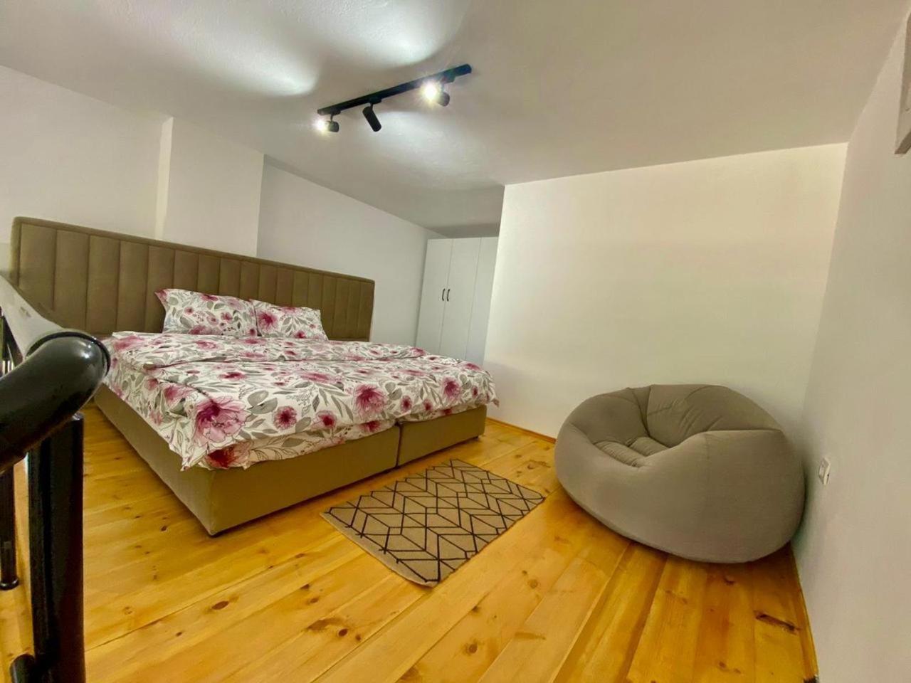 D&E Apartaments تيرانا المظهر الخارجي الصورة